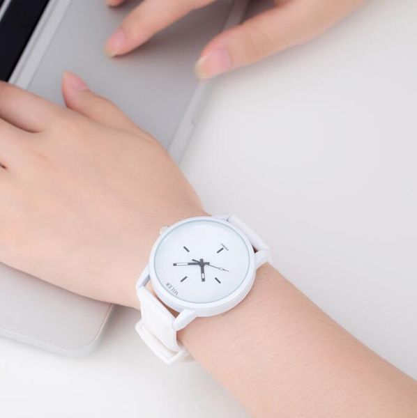 luxury wristwatches new design candy silicone rubber strap fashion men women quartz clock big dial casual simple student wristwatch for gift, Slivery;brown
luxury wristwatches new design candy silicone rubber strap fashion men women quartz clock big dial casual simple student wristwatch for gift, Slivery;brown