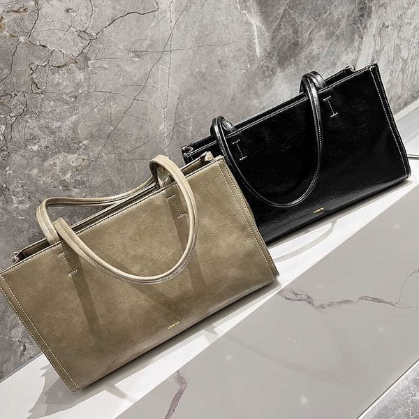 standa bag large capacity shoulder tote bag student bag leisure commuting bag women designer bags handbag purses handbags designers
standa bag large capacity shoulder tote bag student bag leisure commuting bag women designer bags handbag purses handbags designers