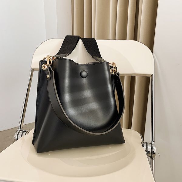 women inclined shoulder bags fashion casual womens bag small handbag totes high-capacity pu leather large volume wholesale girl mobile phone
women inclined shoulder bags fashion casual womens bag small handbag totes high-capacity pu leather large volume wholesale girl mobile phone