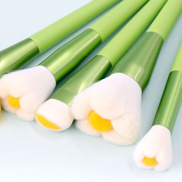 eye shadow 14pcs creative daisy makeup brush set loose powder concealer highlight flower super soft beauty cosmetics tools 230211
eye shadow 14pcs creative daisy makeup brush set loose powder concealer highlight flower super soft beauty cosmetics tools 230211