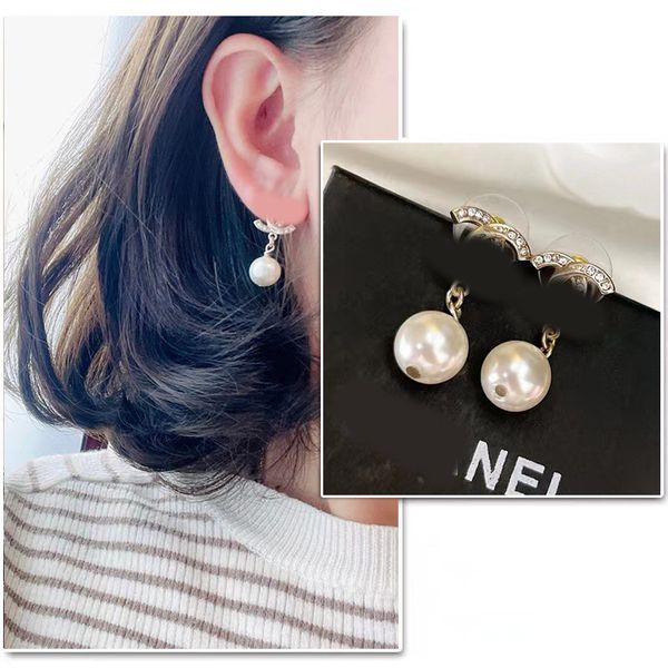 design 18k gold plated luxury designer double letters stud ear hook geometric famous women crystal rhinestone pearl earring wedding party je, Golden;silver
design 18k gold plated luxury designer double letters stud ear hook geometric famous women crystal rhinestone pearl earring wedding party je, Golden;silver