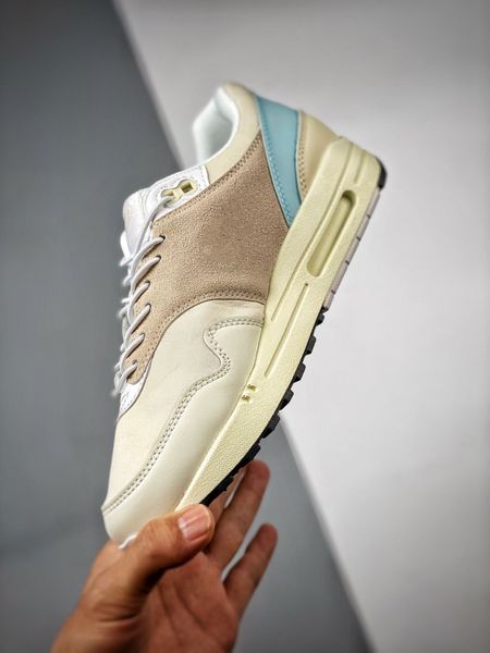 trainer 87 outdoor running shoes training 1 light grey white gris clair blanc casual shoes designer sneakers men women available
trainer 87 outdoor running shoes training 1 light grey white gris clair blanc casual shoes designer sneakers men women available