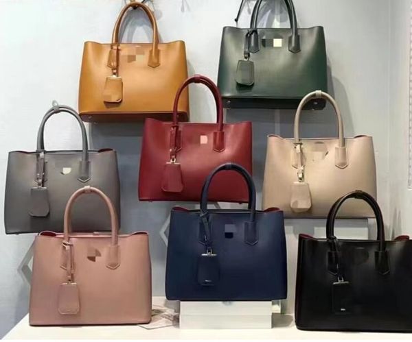 luxury designer handbag women's shoulder bag shopping beach short handle handbag
luxury designer handbag women's shoulder bag shopping beach short handle handbag
