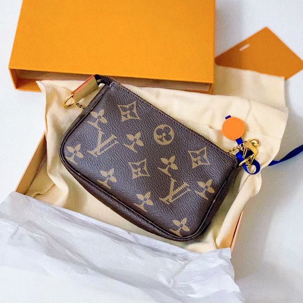 luxury designer shoulder bag clutch women's men cross body famous mon0gram fashion totes genuine leather handbags mini chain accessorie
luxury designer shoulder bag clutch women's men cross body famous mon0gram fashion totes genuine leather handbags mini chain accessorie