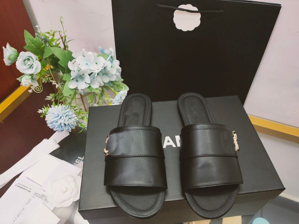 luxury shoes slipper slides for women fashion classic black sandals heatshoes platform gear bottoms beach lightweight slippers resorts platf
luxury shoes slipper slides for women fashion classic black sandals heatshoes platform gear bottoms beach lightweight slippers resorts platf