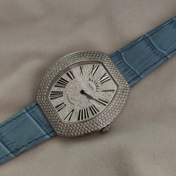wristwatches famous brand blue leather strap woman watch stainless steel silver lady diamond quartz barrel shaped female fashion clock 23021, Slivery;brown
wristwatches famous brand blue leather strap woman watch stainless steel silver lady diamond quartz barrel shaped female fashion clock 23021, Slivery;brown