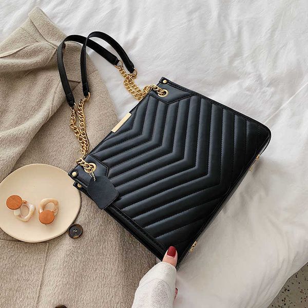 totes fashion large capacity women shoulder crossbody bags 2021 luxury design handbag casual totes ladies messenger bags female purses 02112
totes fashion large capacity women shoulder crossbody bags 2021 luxury design handbag casual totes ladies messenger bags female purses 02112