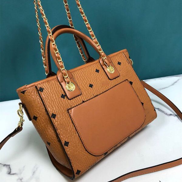 fashion vintage day packs new commuting temperament women's bag printed tote bags casual versatile shoulder bag handbag
fashion vintage day packs new commuting temperament women's bag printed tote bags casual versatile shoulder bag handbag