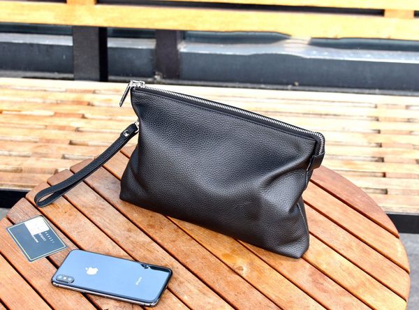 cowhide leather men's bag hold bag men's high-end men's bag clutch handbag v67-5
cowhide leather men's bag hold bag men's high-end men's bag clutch handbag v67-5