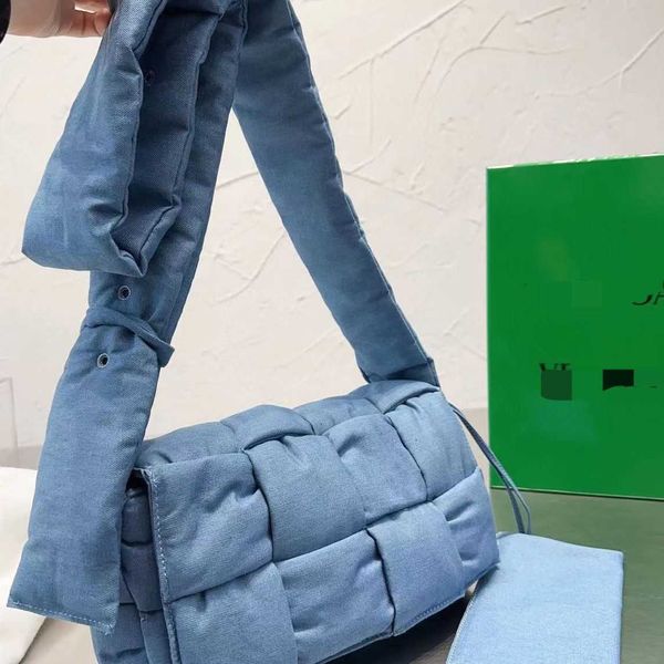 bottegas bags woven bucket bag women crossbody shoulder bags interior fashion letters genuine leather clip closure solid color brand handbag
bottegas bags woven bucket bag women crossbody shoulder bags interior fashion letters genuine leather clip closure solid color brand handbag