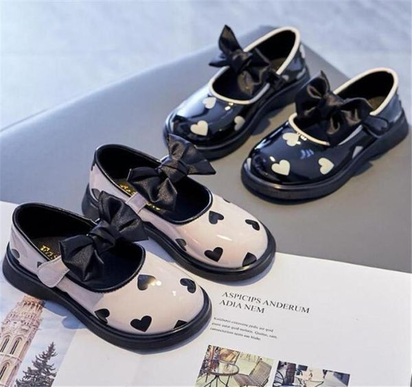 flat shoes girls mary jane single shoe fashion older children bow shallow mouth leather lovely heart soft bottom princess 26366696026, Black;grey
flat shoes girls mary jane single shoe fashion older children bow shallow mouth leather lovely heart soft bottom princess 26366696026, Black;grey