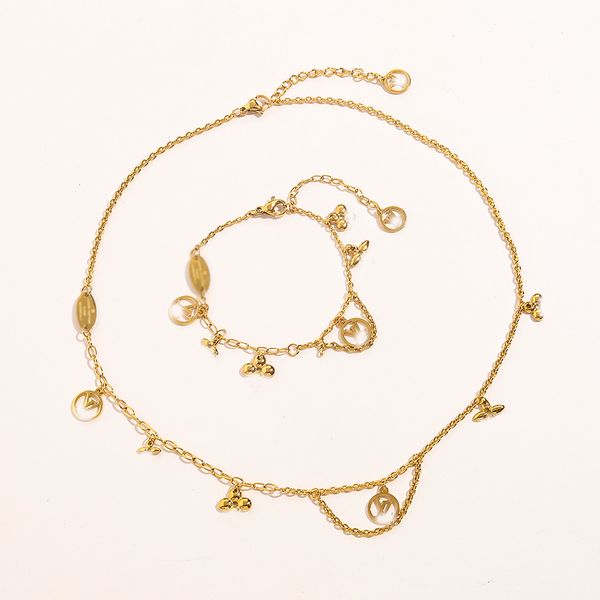 luxury design necklace 18k gold plated stainless steel necklaces choker chain brand letter pendant fashion womens wedding jewelry accessorie, Silver
luxury design necklace 18k gold plated stainless steel necklaces choker chain brand letter pendant fashion womens wedding jewelry accessorie, Silver