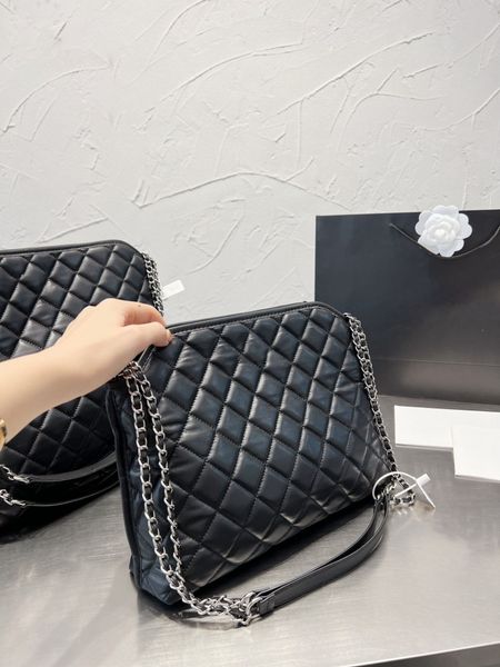 2023 women's tote designer shoulder bag luxury crossbody bag fashion purse shopping bag with ringer chain black vintage
2023 women's tote designer shoulder bag luxury crossbody bag fashion purse shopping bag with ringer chain black vintage