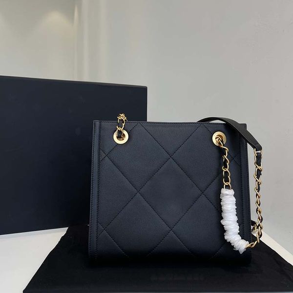 2023 designer bags tote bag wallet purse leather shoulder bags female clutch purses with box leather gold chain crossbody classic style fash
2023 designer bags tote bag wallet purse leather shoulder bags female clutch purses with box leather gold chain crossbody classic style fash