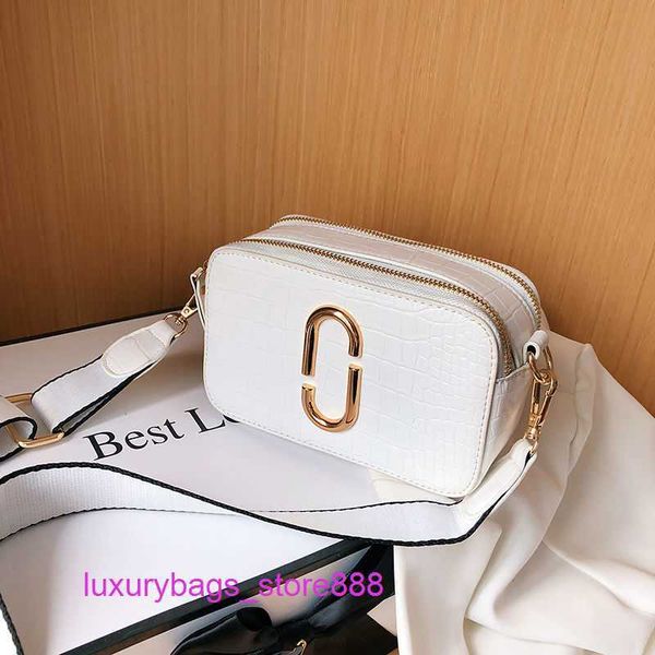the factory is 90% off wholesale handbags shangxin small bag versatile high sense women's new 2023 foreign style broadband msenger croc
the factory is 90% off wholesale handbags shangxin small bag versatile high sense women's new 2023 foreign style broadband msenger croc