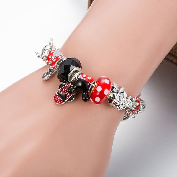 classic design sister bracelet red crystal animal mic**key minnie pendant bead bracelet silver color heart charm jewelry 2023, Golden;silver
classic design sister bracelet red crystal animal mic**key minnie pendant bead bracelet silver color heart charm jewelry 2023, Golden;silver
