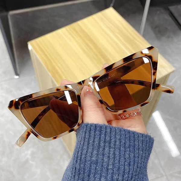 sunglasses cat eye sunglasses anti radiation fashion shades for women trendy fashion men women eyewear designer uv400 l230210, White;black
sunglasses cat eye sunglasses anti radiation fashion shades for women trendy fashion men women eyewear designer uv400 l230210, White;black