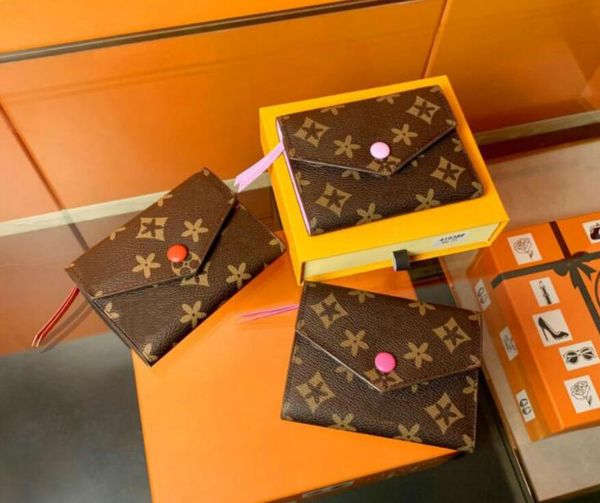 women luxurys designers passport wallets purse bag fashion short victorine wallet empreinte classic pallas card holder coin purses, Red;black
women luxurys designers passport wallets purse bag fashion short victorine wallet empreinte classic pallas card holder coin purses, Red;black