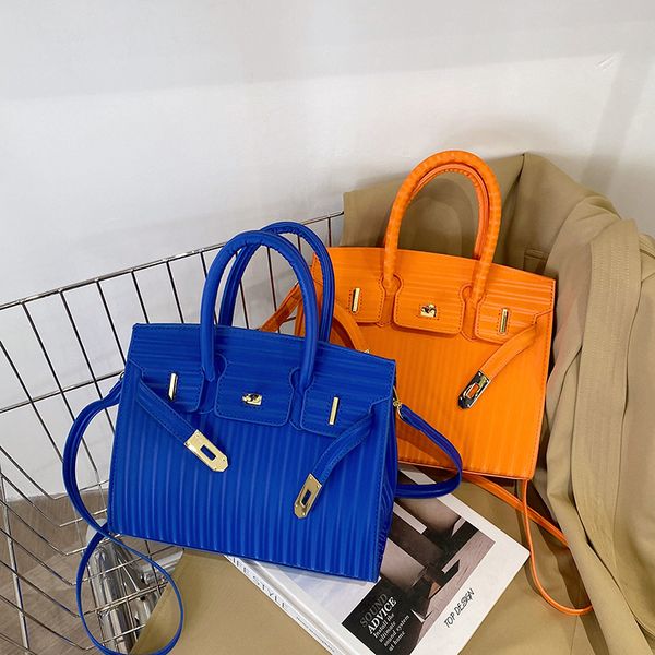 2023 new handbag for women evening bags luxury designer handbags crossbody bag new tote bag cute satchel shoulder bag retro fashion
2023 new handbag for women evening bags luxury designer handbags crossbody bag new tote bag cute satchel shoulder bag retro fashion
