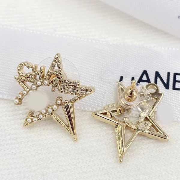 18k gold plated luxury brand designers letters stud geometric famous women long eardrop crystal rhinestone pearl earring bride wedding party, Golden;silver
18k gold plated luxury brand designers letters stud geometric famous women long eardrop crystal rhinestone pearl earring bride wedding party, Golden;silver