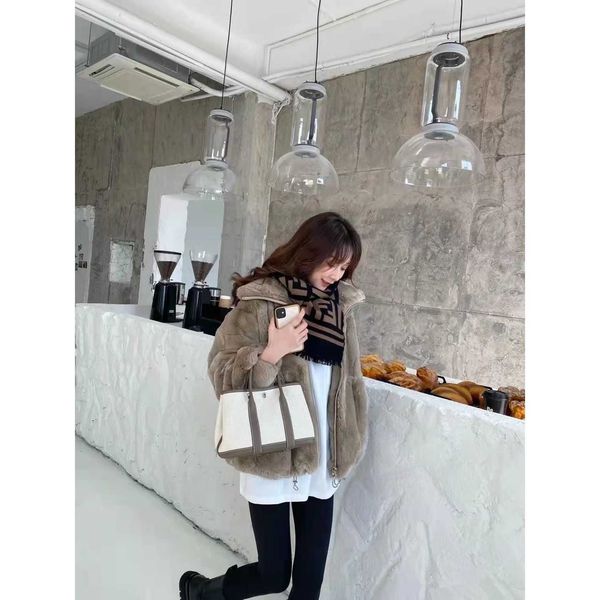 herme garden party handbags online outlet 2023 new women's bag one shoulder oblique span tote versatile canvas
herme garden party handbags online outlet 2023 new women's bag one shoulder oblique span tote versatile canvas