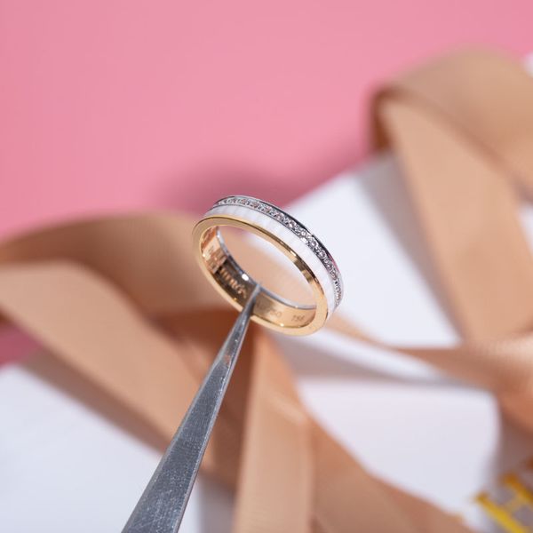 luxury jewerlry party ceramic ring for women charming rhinestone ring rose gold narrow design, Golden;silver
luxury jewerlry party ceramic ring for women charming rhinestone ring rose gold narrow design, Golden;silver