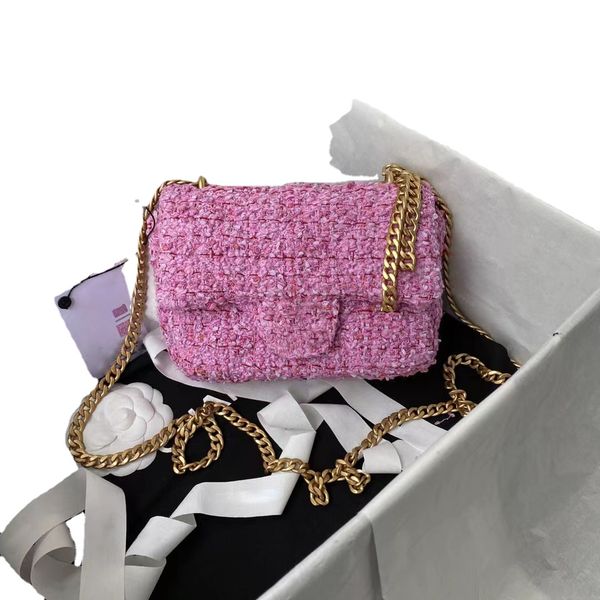 shopping bag crossbody bag enamel buckle retro chain double pendant all copper 24 hardware wool material
shopping bag crossbody bag enamel buckle retro chain double pendant all copper 24 hardware wool material