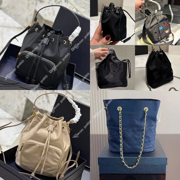 re-nylon shoulder bag designer women drawstring bucket handbag enamel triangle logo black leather strap crossbody backpack front solid zippe
re-nylon shoulder bag designer women drawstring bucket handbag enamel triangle logo black leather strap crossbody backpack front solid zippe
