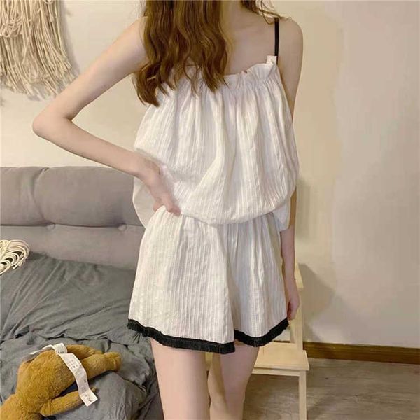 pajamas girls summer students lovely thin suspenders shorts princess home suit can be worn outside
pajamas girls summer students lovely thin suspenders shorts princess home suit can be worn outside