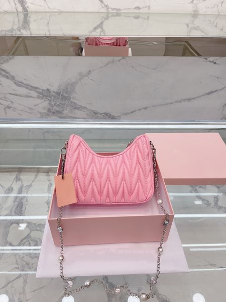 designer miu 2023 bag single shoulder bag women's new brand letter ootd fashion dinner metal buckle chain diagonal bag mini handbag bir
designer miu 2023 bag single shoulder bag women's new brand letter ootd fashion dinner metal buckle chain diagonal bag mini handbag bir