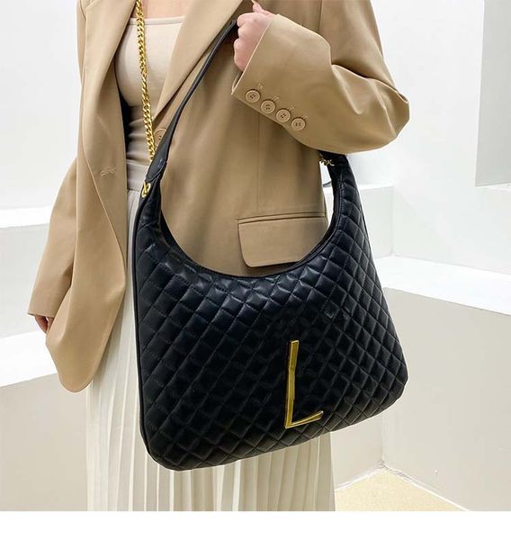 big women bucket bag female shoulder bags large size vintage soft leather lady cross body handbag for women hobos bag tote fashion designer
big women bucket bag female shoulder bags large size vintage soft leather lady cross body handbag for women hobos bag tote fashion designer