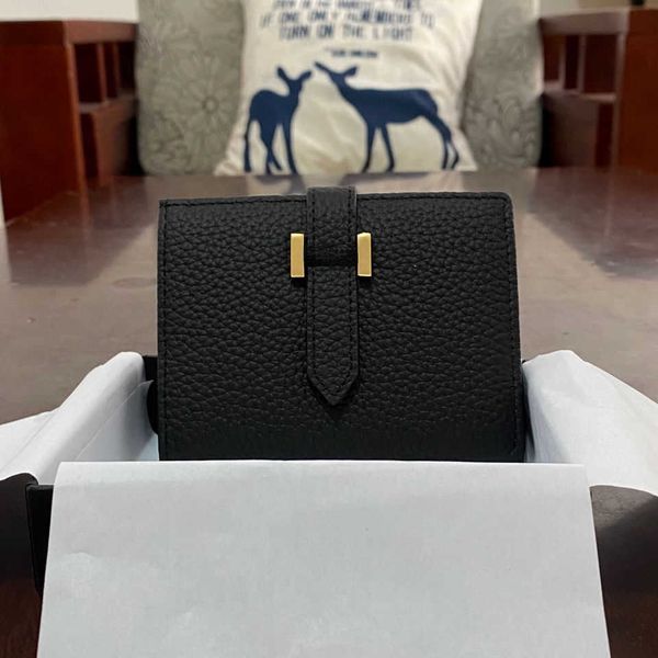 luxury designer bags change purse card pack european and american women's new driver's license id bank leather driving ultra-thin
luxury designer bags change purse card pack european and american women's new driver's license id bank leather driving ultra-thin