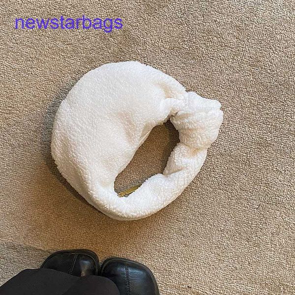 jodie bags designer bottegs venets online shop 2023 winter new hand-pull plush small bag women's fashionable lamb wool handle western-s
jodie bags designer bottegs venets online shop 2023 winter new hand-pull plush small bag women's fashionable lamb wool handle western-s