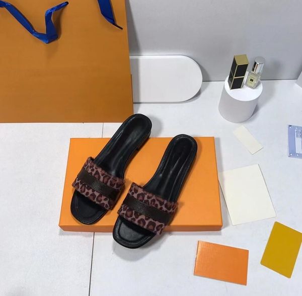 with box leopard slipper spring autumn flat bottom sandal luxury splice old flower women leisure outdoor slippers fashion sandy beac ys, Black
with box leopard slipper spring autumn flat bottom sandal luxury splice old flower women leisure outdoor slippers fashion sandy beac ys, Black