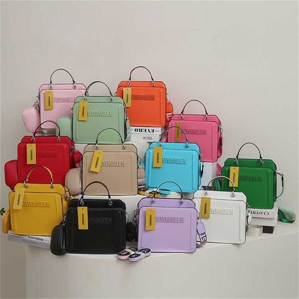 designer handbag store 60% off handbag women's new fashion large capacity handbag leisure versatile one shoulder messenger tote bag
designer handbag store 60% off handbag women's new fashion large capacity handbag leisure versatile one shoulder messenger tote bag