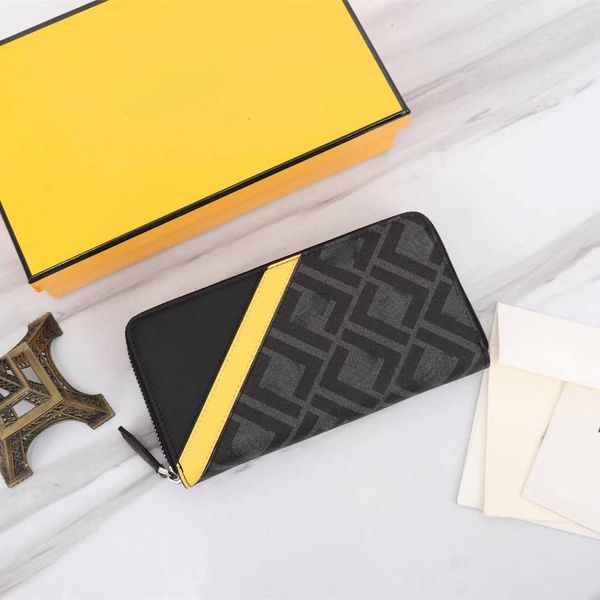luxury designer change purse card pack handbag long wallet men's korean fashion large capacity small handbags printed letter zipper fac, Red;black
luxury designer change purse card pack handbag long wallet men's korean fashion large capacity small handbags printed letter zipper fac, Red;black