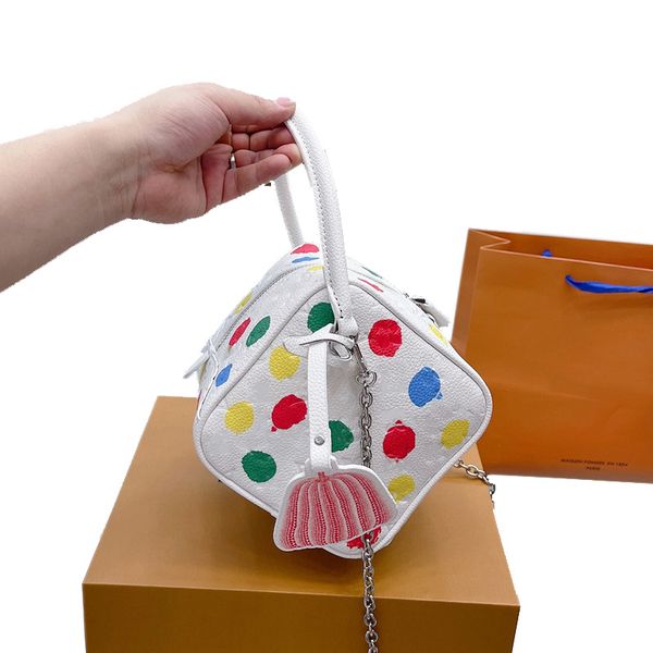 designers iv classic mini square shoulder bags handbags france brand genuine leather embossing crossbody bag fashion old flower women luxury
designers iv classic mini square shoulder bags handbags france brand genuine leather embossing crossbody bag fashion old flower women luxury
