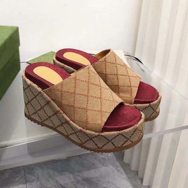 with box women's fashion embroidered canvas designer pull on slippers girls canvas platform wedge sandals black ms
with box women's fashion embroidered canvas designer pull on slippers girls canvas platform wedge sandals black ms
