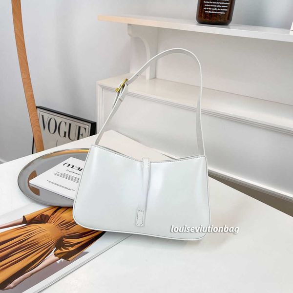 appearance fashion high designers shoulder tiktok net red same style luxury temperament versatile forest pure simple shoulder bag armpit bag
appearance fashion high designers shoulder tiktok net red same style luxury temperament versatile forest pure simple shoulder bag armpit bag