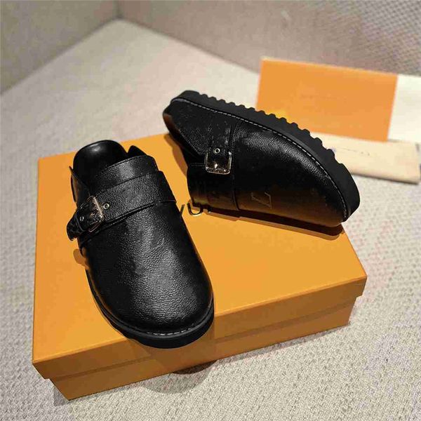 fashion slippers 2023 luxury design summer louiseity men and women flat shoes thick sole leather rubber letter logo casual cartoon slippers, Black 
fashion slippers 2023 luxury design summer louiseity men and women flat shoes thick sole leather rubber letter logo casual cartoon slippers, Black