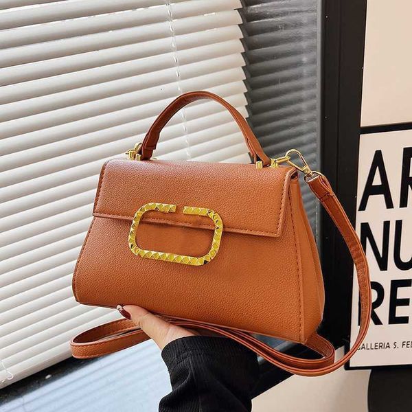 luxury handbags 2023 new lychee pattern brand bag wallet design handbag hand simple fashion one shoulder cross body women's small squar
luxury handbags 2023 new lychee pattern brand bag wallet design handbag hand simple fashion one shoulder cross body women's small squar
