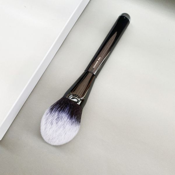 eye shadow the bronze bronzer makeup brush 12 fluffy large head for powder quick finish cosmetics blender tools 230211
eye shadow the bronze bronzer makeup brush 12 fluffy large head for powder quick finish cosmetics blender tools 230211