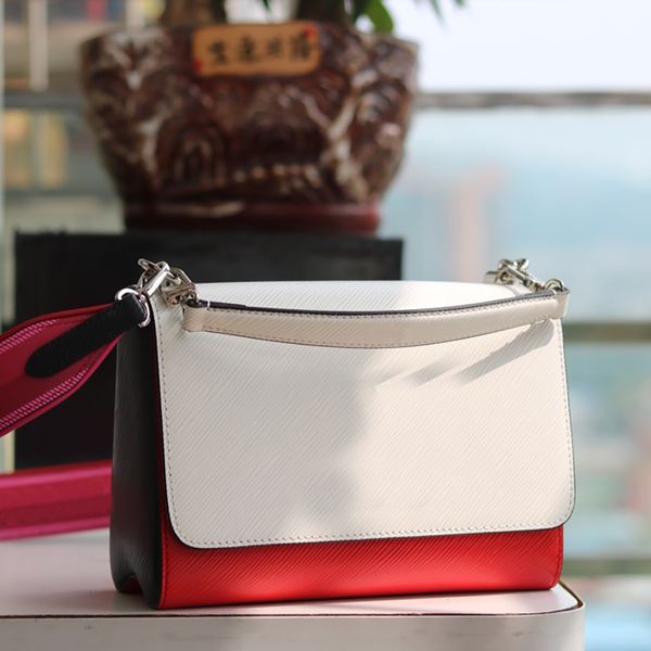 7a designer bags two-tone genuine leather lady single shoulder flap nylon printed shoulder strap
7a designer bags two-tone genuine leather lady single shoulder flap nylon printed shoulder strap