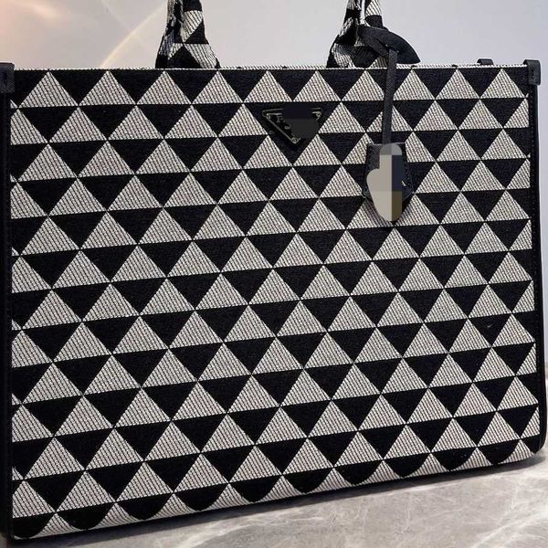 prads designer luxury prade bags for womens pink strap crossbody handbags vintage paris plaid totes bag purses shoulder pravda mens multicol
prads designer luxury prade bags for womens pink strap crossbody handbags vintage paris plaid totes bag purses shoulder pravda mens multicol