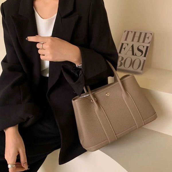 herme garden party handbags online outlet 2023 new h-home bag leather togo calfskin commuter business handbag
herme garden party handbags online outlet 2023 new h-home bag leather togo calfskin commuter business handbag