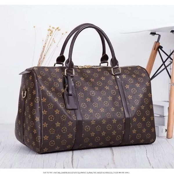 designer men duffle bag pu leather totes classic women hand luggage travel bags extra large crossbody shoulder tote sport outdoor packs hand
designer men duffle bag pu leather totes classic women hand luggage travel bags extra large crossbody shoulder tote sport outdoor packs hand