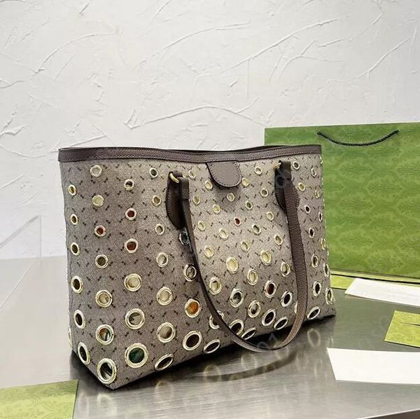casual tote designer handbag clutch luxury bag large capacity shopping computer bag leather circular metal ring letters floral print fashion
casual tote designer handbag clutch luxury bag large capacity shopping computer bag leather circular metal ring letters floral print fashion