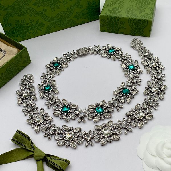 2023 new chain necklace blue diamond white diamond necklace party wear gift wedding jewelry with box, Golden;silver
2023 new chain necklace blue diamond white diamond necklace party wear gift wedding jewelry with box, Golden;silver
