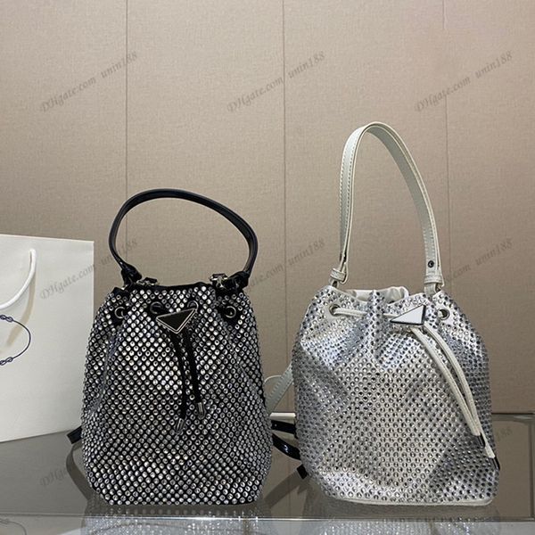full rhinestones womens leather shoulde bags diagonal crossbody p bag luxury designer silver metal triangle handbags for women with crystal
full rhinestones womens leather shoulde bags diagonal crossbody p bag luxury designer silver metal triangle handbags for women with crystal