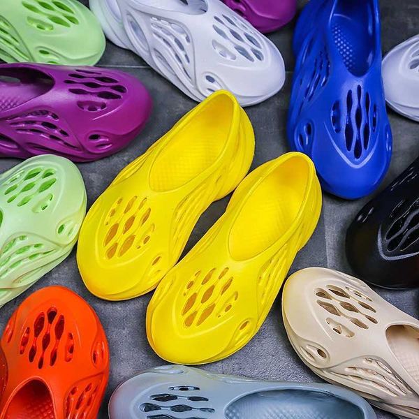 slippers coconut hole shoes children's baby baotou eva sandals men's and women's beach shoes soft soles t230211, Black
slippers coconut hole shoes children's baby baotou eva sandals men's and women's beach shoes soft soles t230211, Black